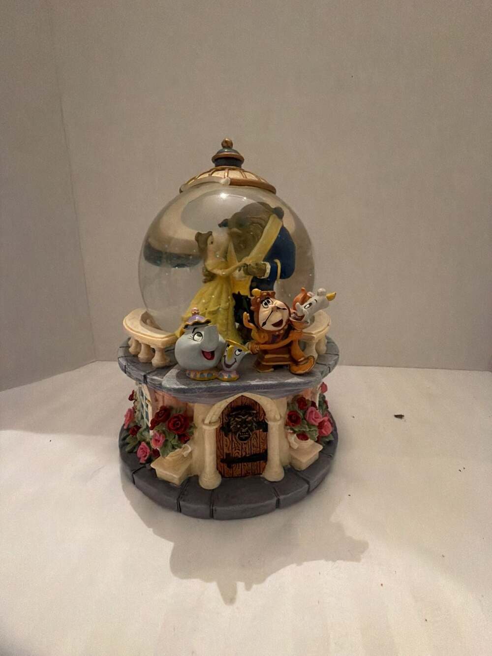 Disney Beauty and the Beast Rose Garden Musical Snow Globe